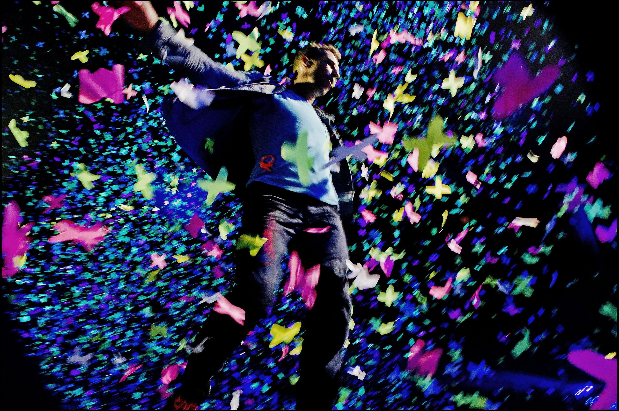 OnSTAGE: COLDPLAY - LIVE 2012