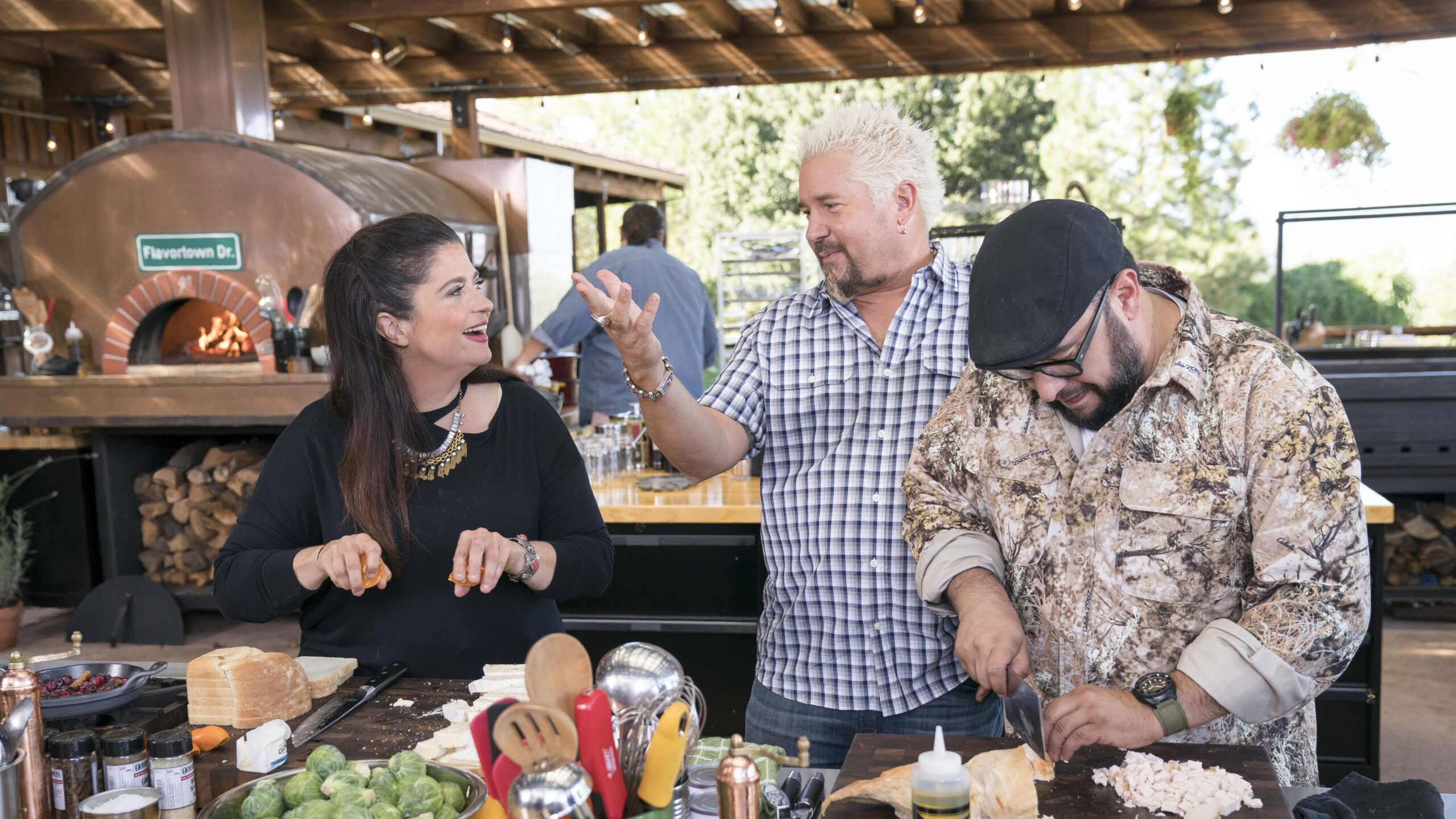 Guy Fieri entre amigos