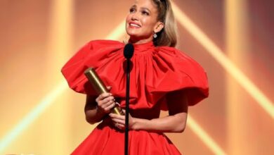 Jennifer Lopez, E E! PEOPLE'S CHOICE AWARDS