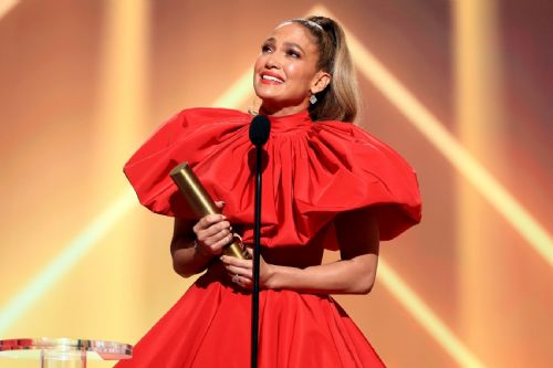 Jennifer Lopez, E E! PEOPLE'S CHOICE AWARDS
