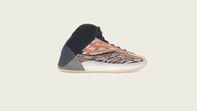 YEEZY QNTM FLASH ORANGE