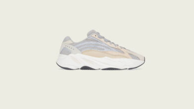 YEEZY BOOST 700 V2 CREAM