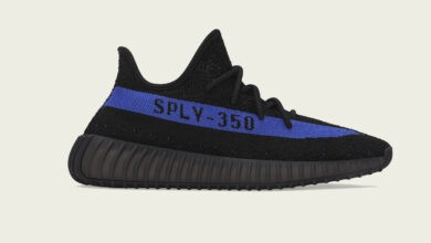 YEEZY BOOST 350 V2 CORE BLACK-DAZZLING BLUE-CORE BLACK