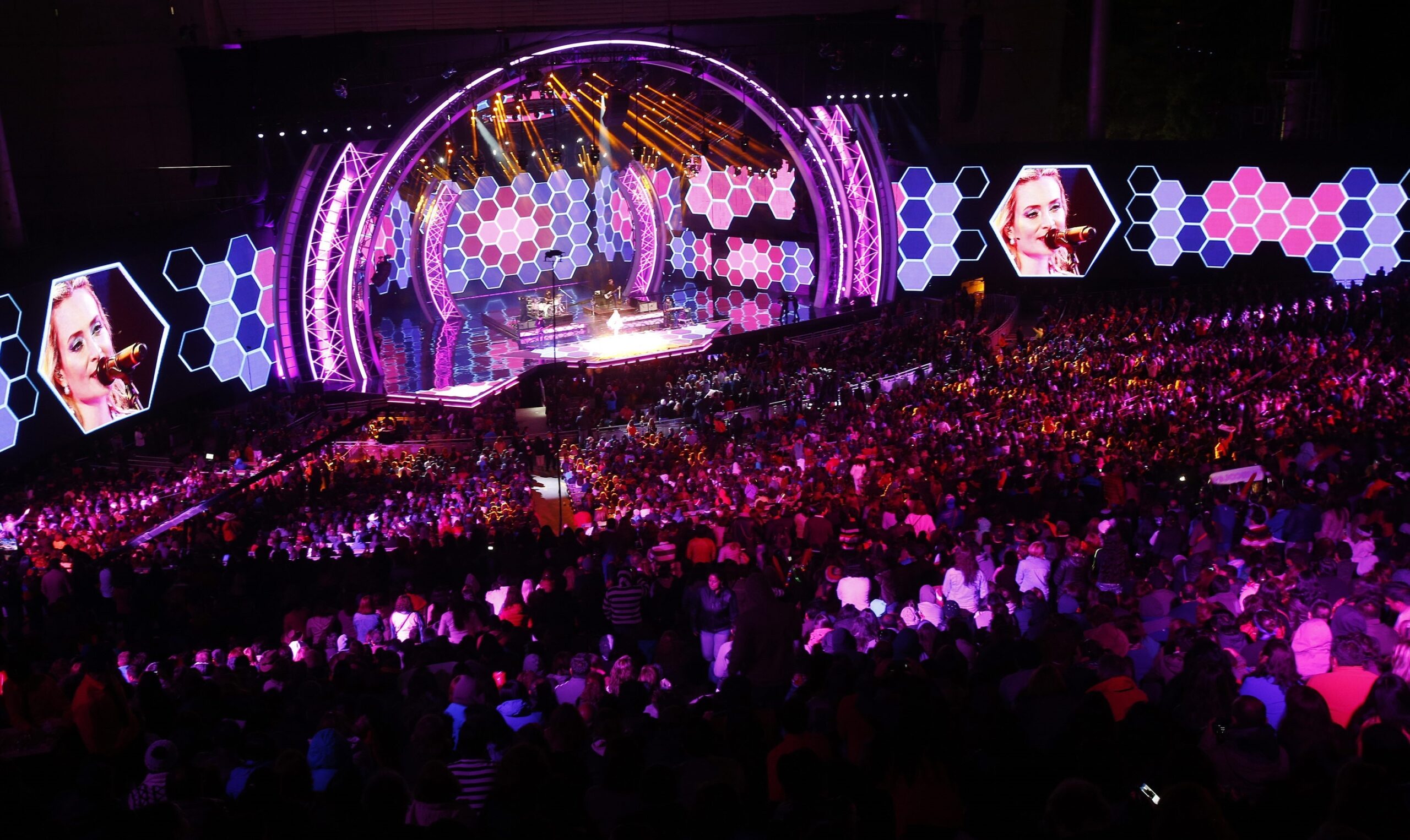 FESTIVAL INTERNACIONAL DE LA CANCIÓN DE VIÑA DEL MAR®