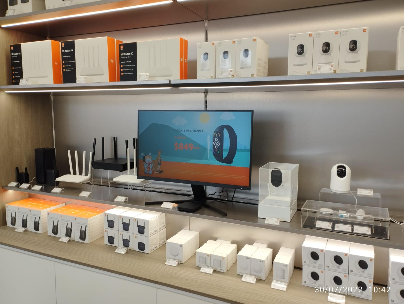 Xiaomi Store Portal San Ángel Estantes