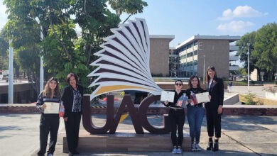 Premian a ganadores de concurso de poesía japonesa